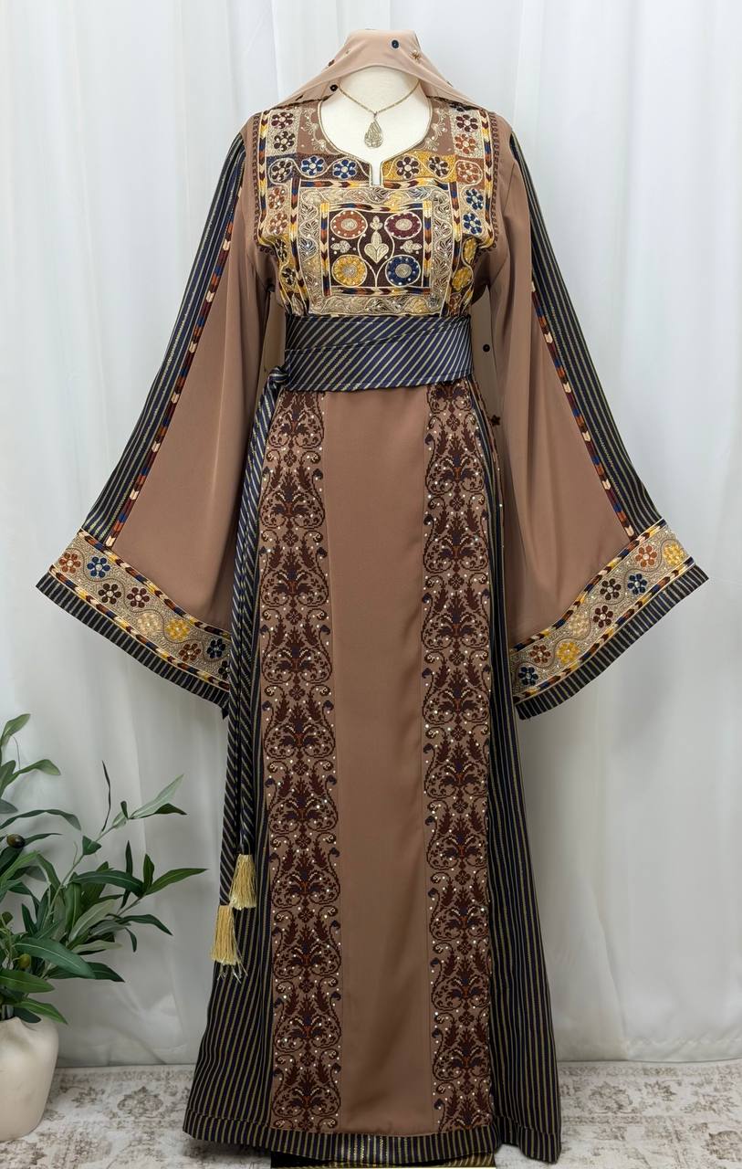 Shireen Embroidered Thoub