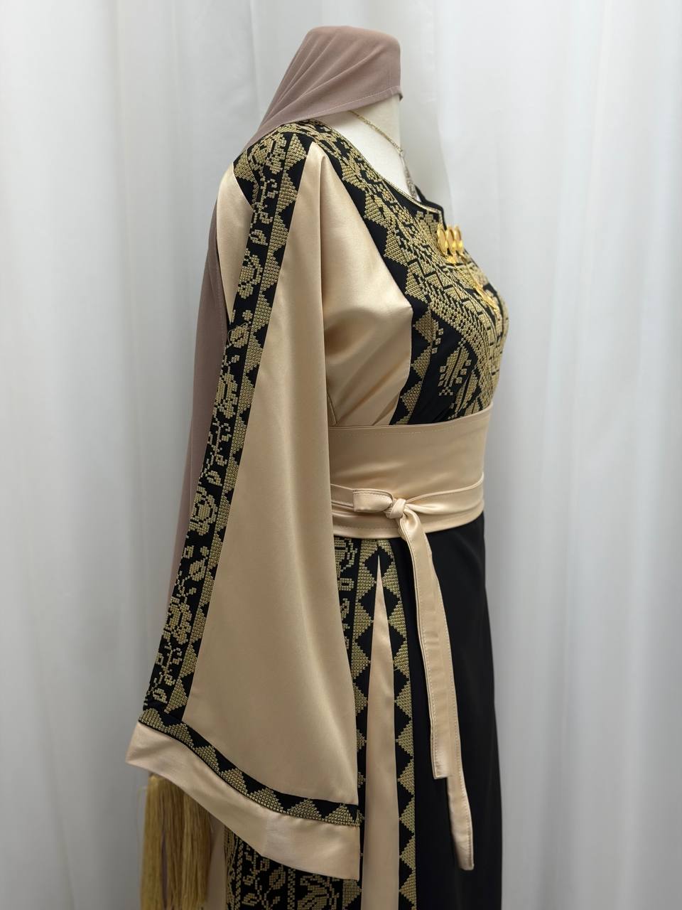Thuraya Palestinian Thobe