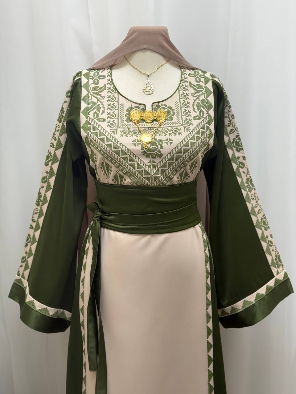 Thuraya Palestinian Thobe