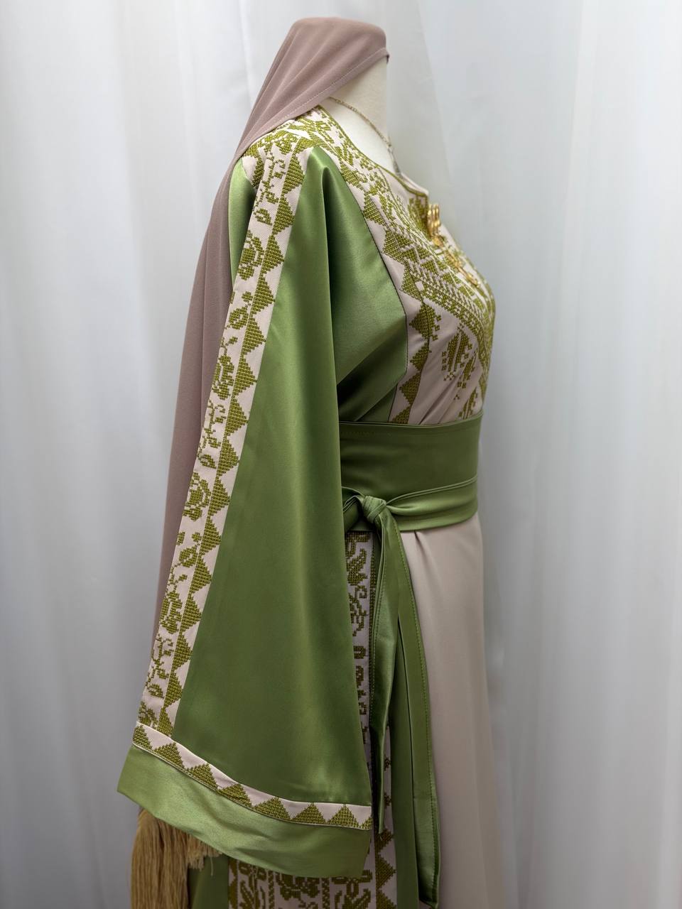 Thuraya Palestinian Thobe