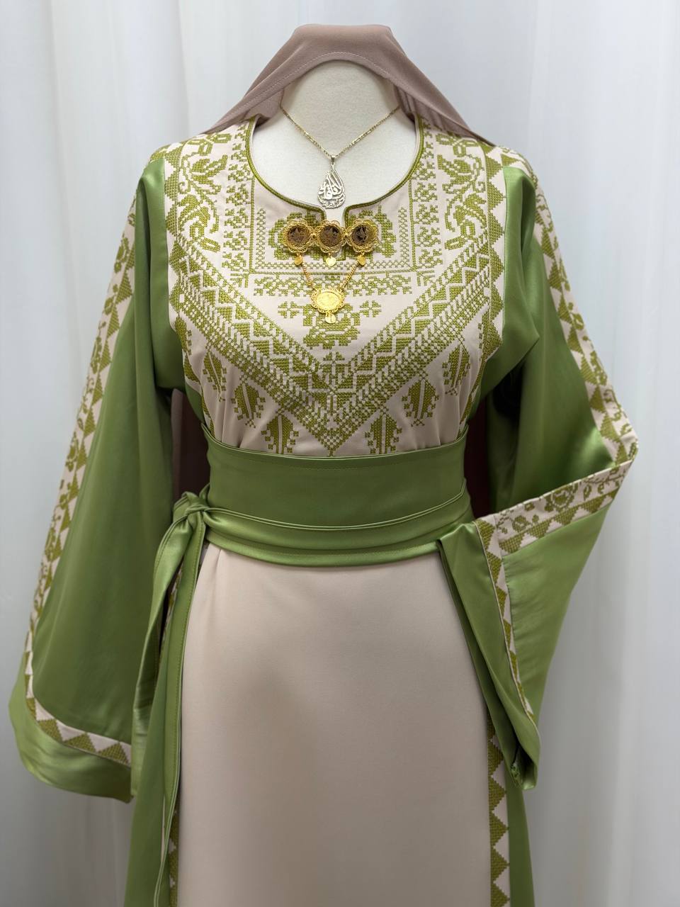 Thuraya Palestinian Thobe