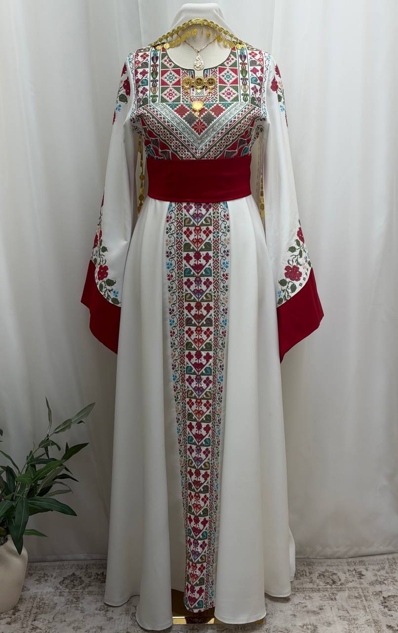 Yasmeen Embroidered Thobe