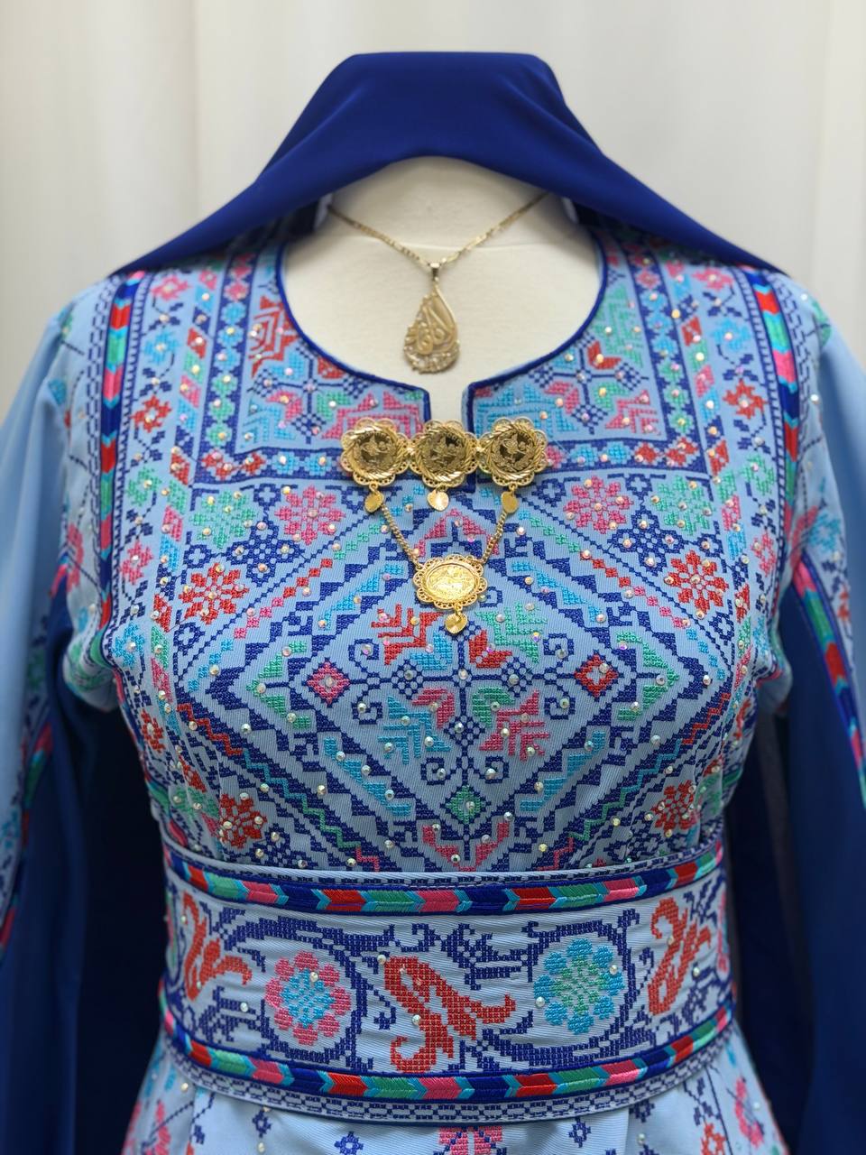 Nihad Palestinian Thobe