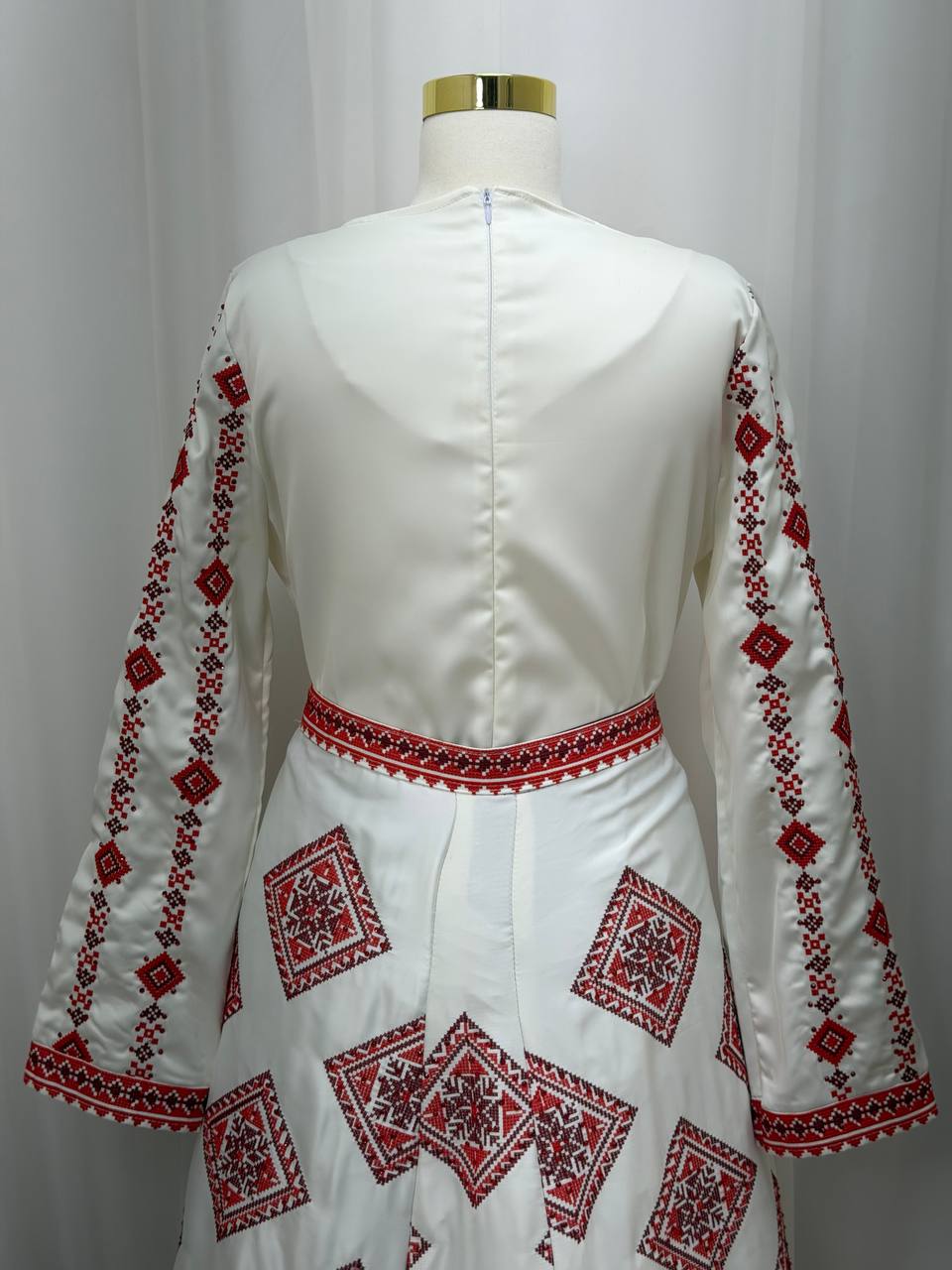 Dalila Embroidered Satin Thobe