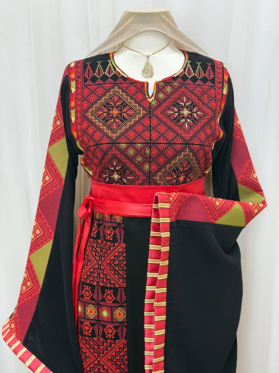 Aseel Heritage Embroidered Thobe