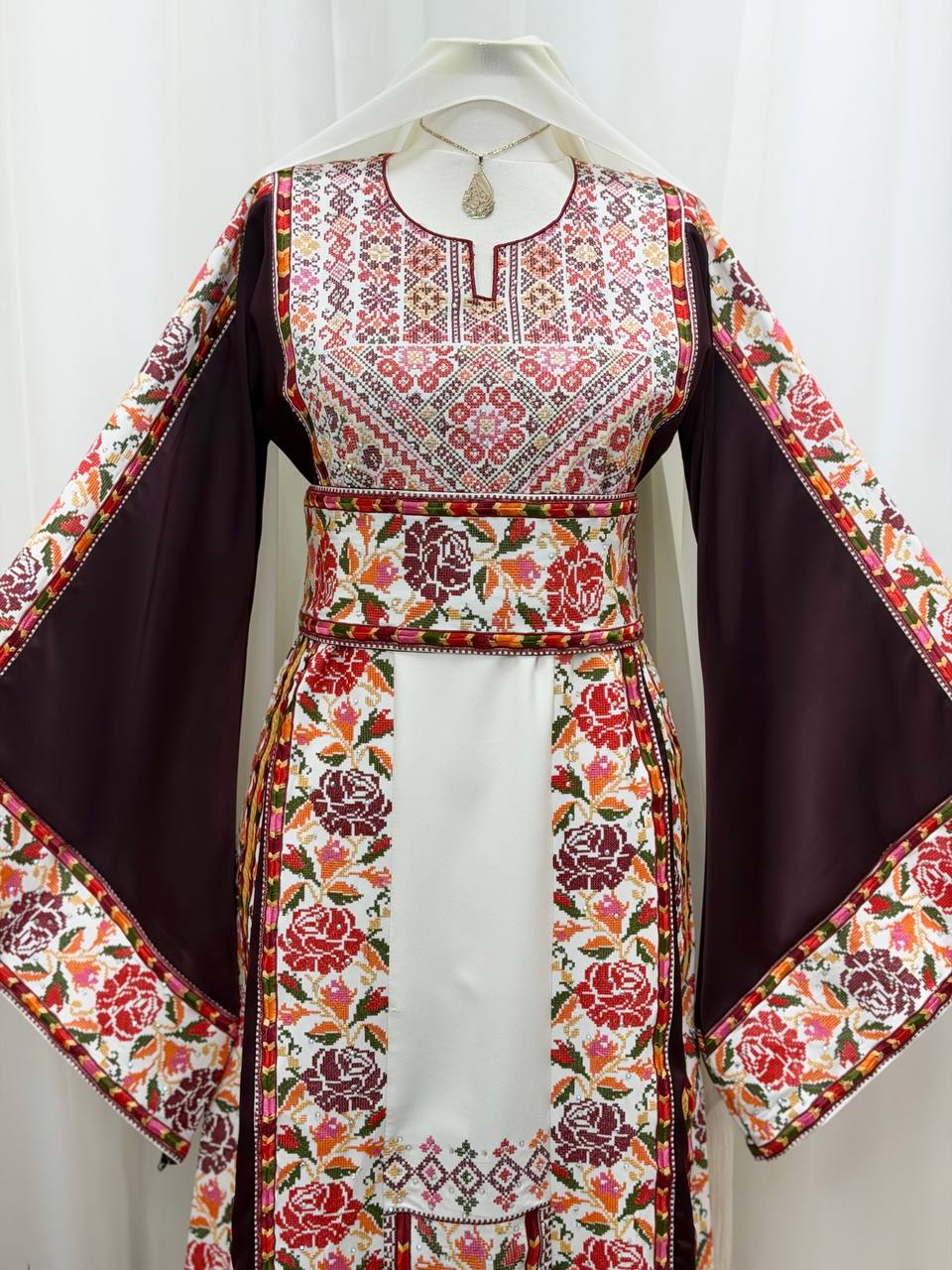 Rose Garden Embroidered Thobe