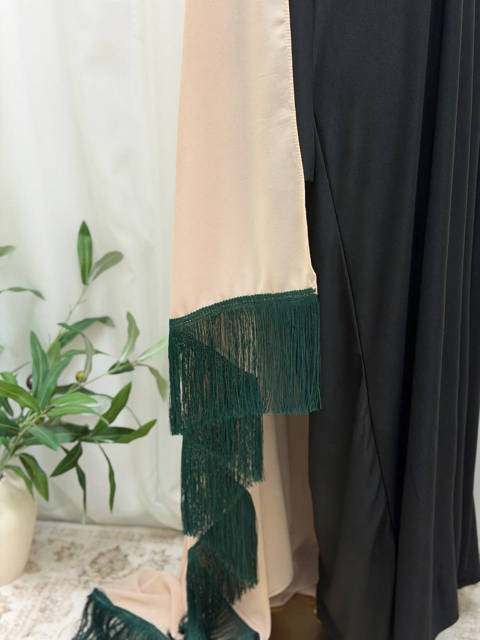 Noor Two-Tone Tassel Shawl