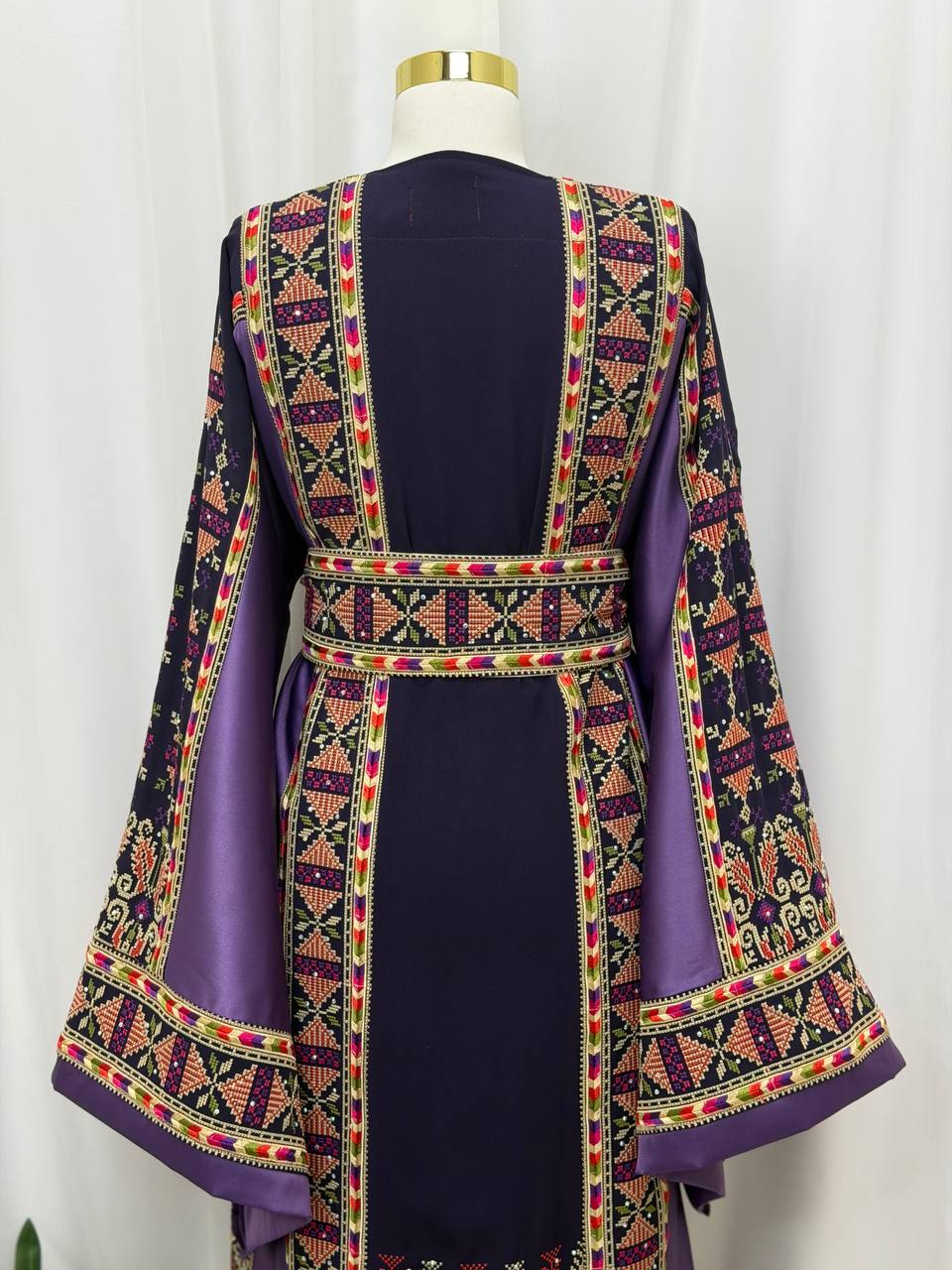 Shatha Embroidered Thobe – Plus Sizes