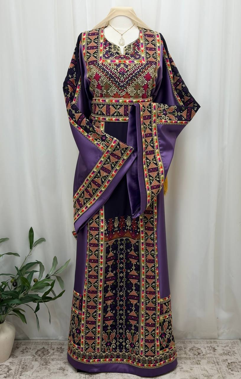 Shatha Embroidered Thobe – Plus Sizes