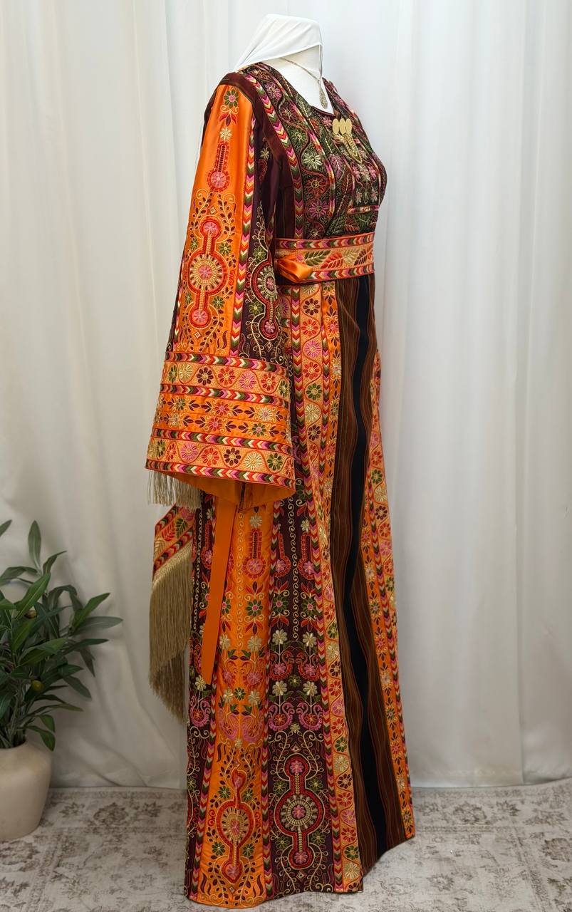 Malikat Al Jannah Wal Nar – Palestinian Embroidered Thobe