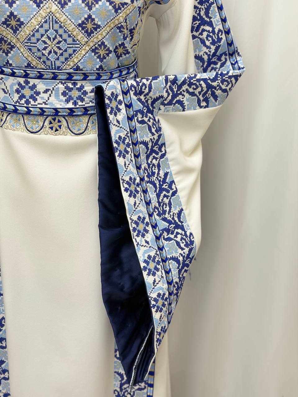 Areej – Palestinian Embroidered Thobe with Matching Belt & Shawl