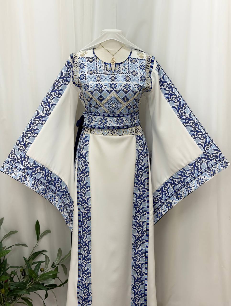 Areej – Palestinian Embroidered Thobe with Matching Belt & Shawl