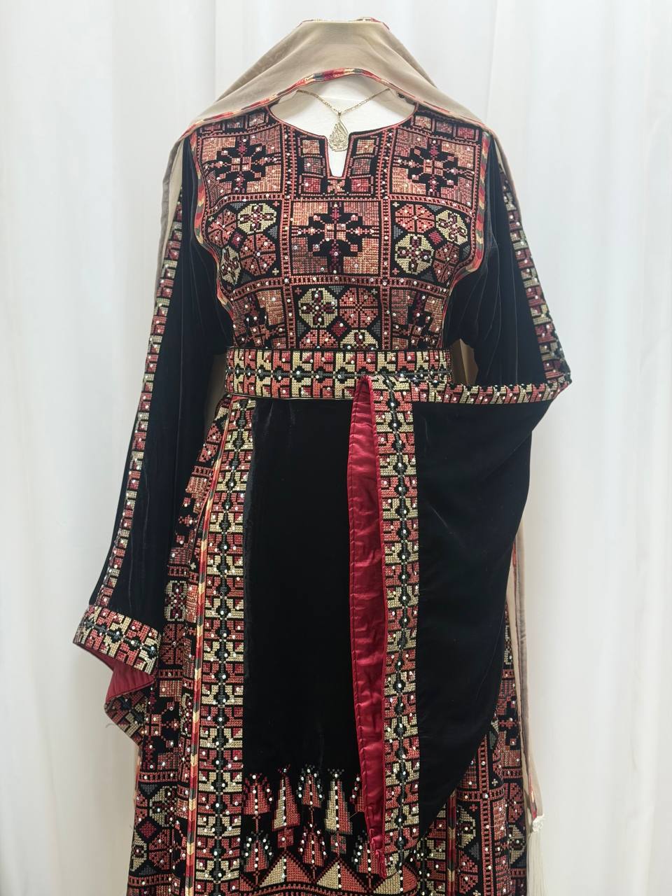 Palestinian Embroidered Velvet Thobe Set