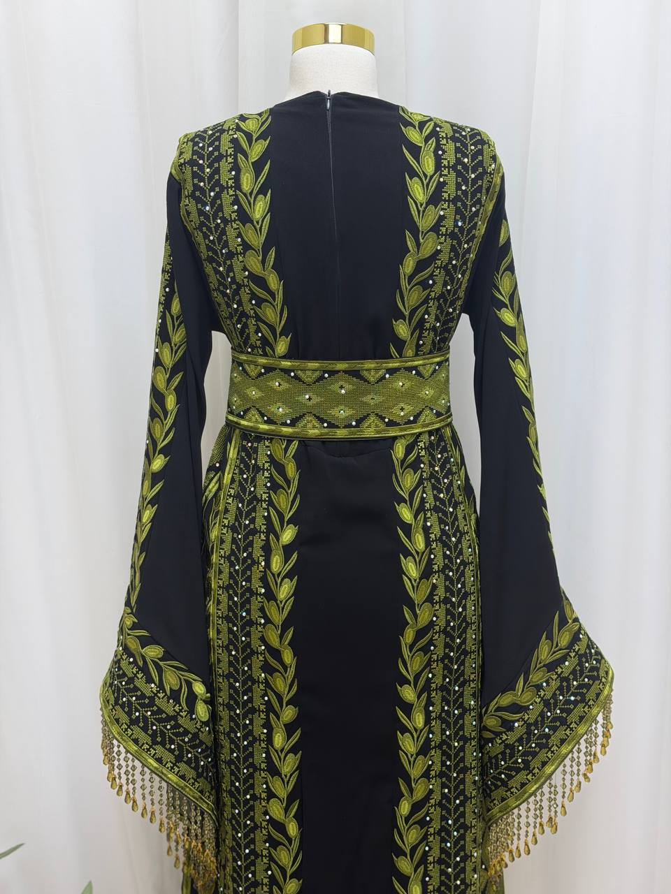 Al Zaytouna – Palestinian Embroidered Thobe with Shawl & Reversible Belt